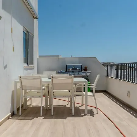 New Modern Penthouse - Huge Terrace - *
