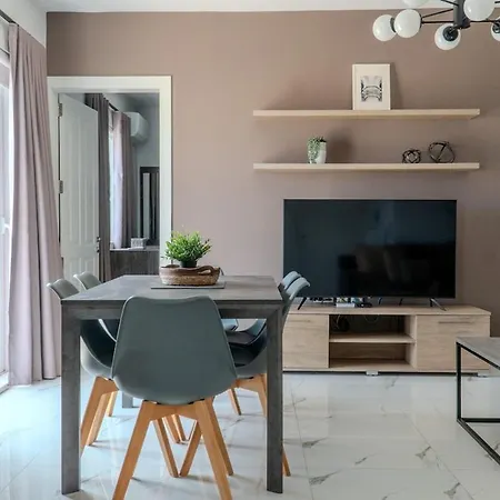 New Modern Penthouse - Huge Terrace - Apartment *